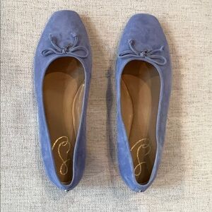 Elegant Blue Suede Women's Flats